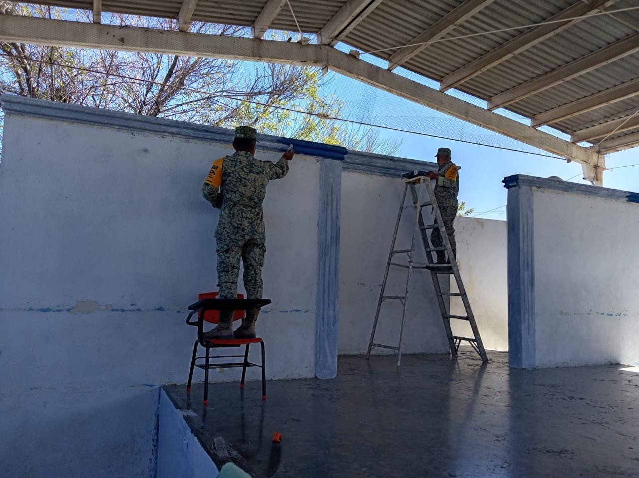 Tienen escuelas nueva imagen con apoyo de militares