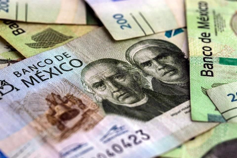 SAT devolvió casi un billón de pesos en impuestos durante 2025