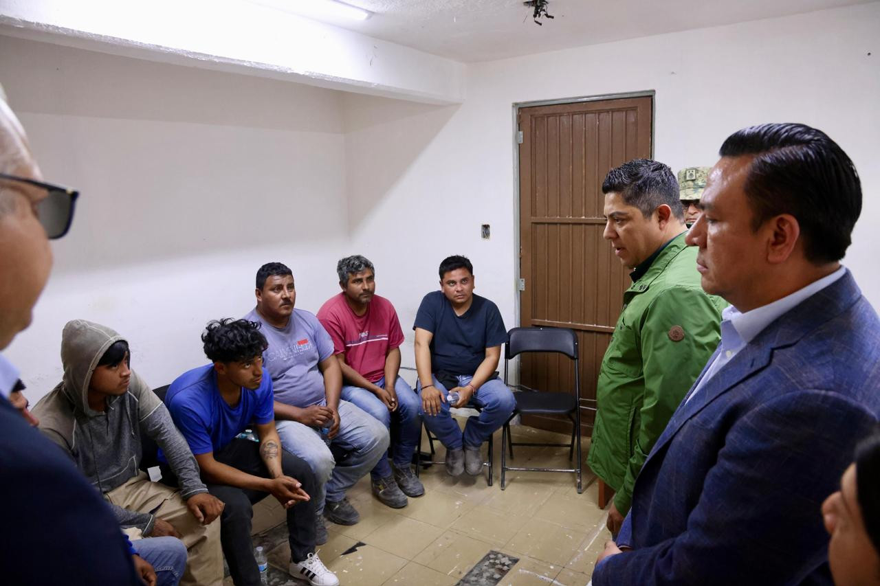 Tras operativo, localizan con vida a siete electricistas reportados como desaparecidos en San Luis Potosí