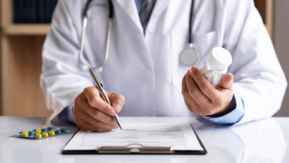 “Salud Casa por Casa” permitirá recetar medicamentos de enfermedades crónicas a partir de 2027