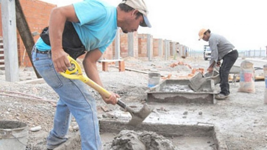 Exhorta PC a trabajadores de la construcción a cuidarse de altas temperaturas