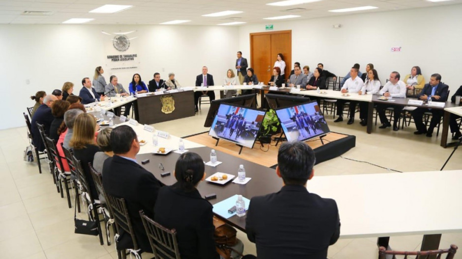 Rinde informe de labores Olivia Lemus como presidenta de la CODHET