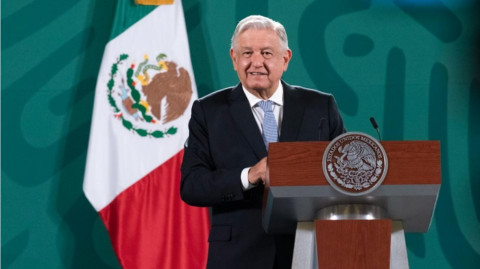 Ordena INE a AMLO a abstenerse de difundir propaganda gubernamental en ‘mañaneras’