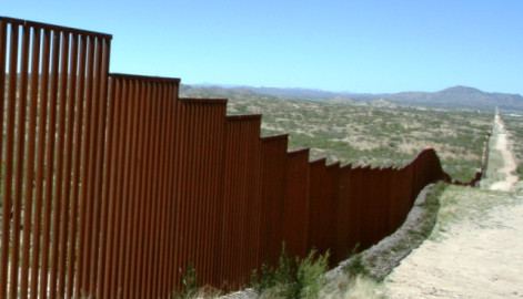 Estados Unidos invade 432 kilómetros de 3 mil 185 de línea fronteriza