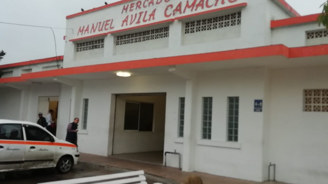 Solo un 10% de los locales del Avila Camacho están abiertos