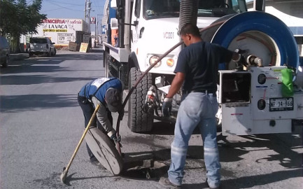 Normalizan servicio de drenaje en sector e Balcones de Alcalá