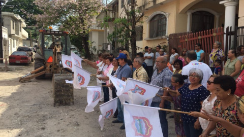 Dan banderazo de arranque de pavimentación a 7 calles de Tampico