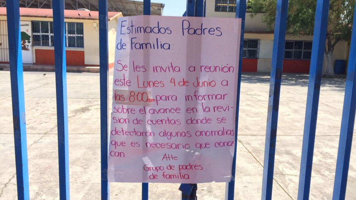 Piden padres de familia condiciones dignas para sus hijos