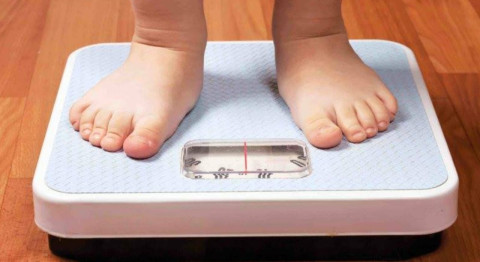 Padres son responsables de obesidad en niños: Nutrióloga