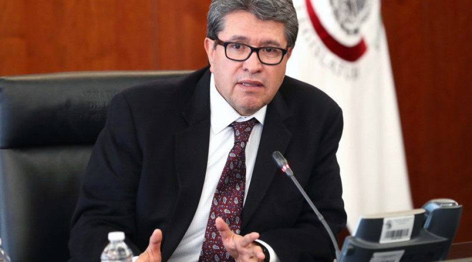 Ricardo Monreal busca acuerdo para desaparecer poderes en Tamaulipas