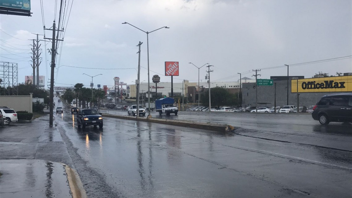 Reynosa pasa de un fuerte calor a una lluvia intensa 