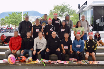 Participa SSPT en carrera navideña con causa