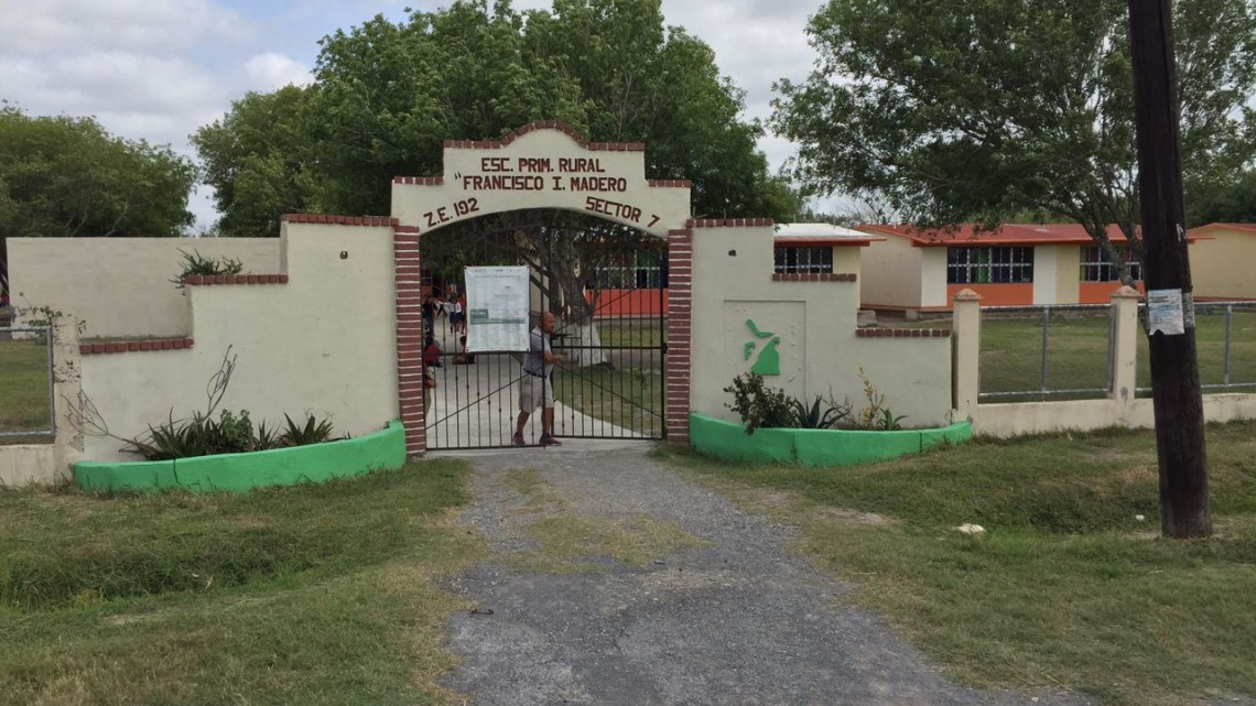 Organizarán baile en primaria para comprar aires acondicionados