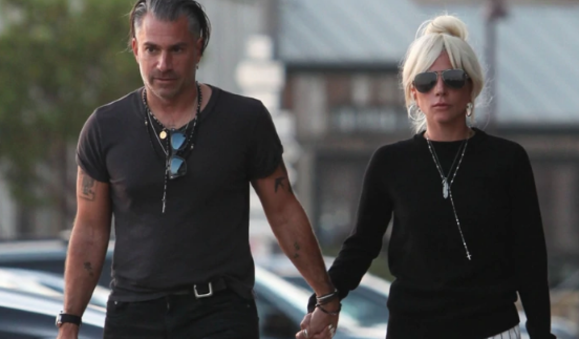 Lady Gaga rompe con su prometido Christian Corino