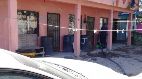 Pipas llevan agua a colonias y ejidos