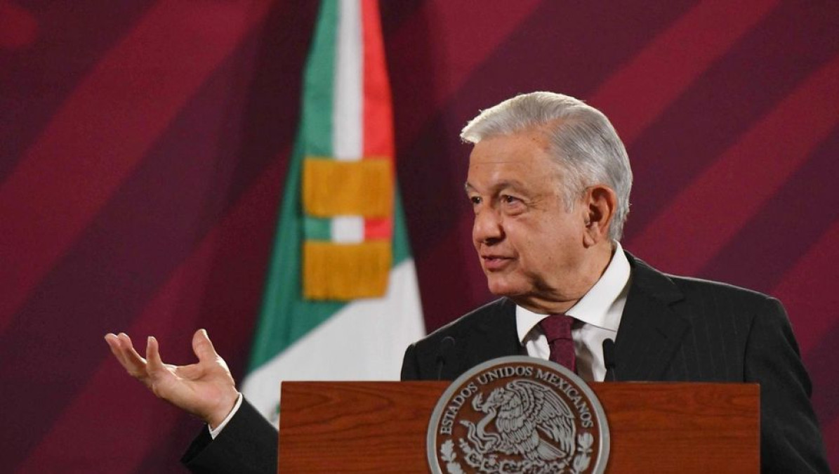 AMLO pide a morenistas no llevar porras a favor de ‘corcholatas’ el 1 de julio en el Zócalo