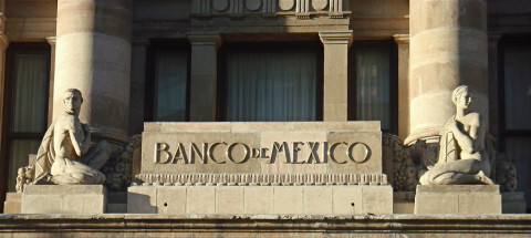 Modifica Banxico reglamento y reglas de subastas de coberturas cambiarias