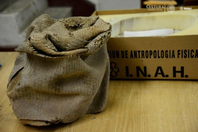 Encuentran momia de niño en cueva La Escondida