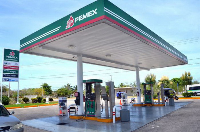 Este viernes precio máximo de gasolina Premium bajará dos centavos
