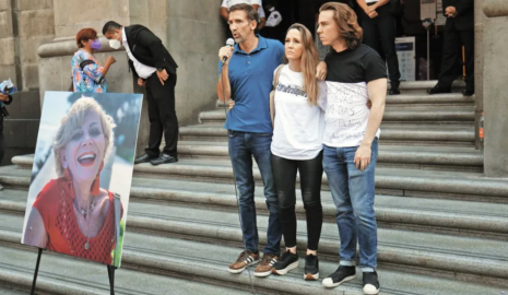 Celebra AMLO decisión de la SCJN en casos de Alejandra Cuevas y Laura Morán 