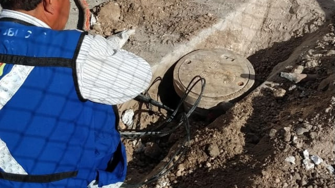 Reparan alumbrado en fraccionamiento Arecas