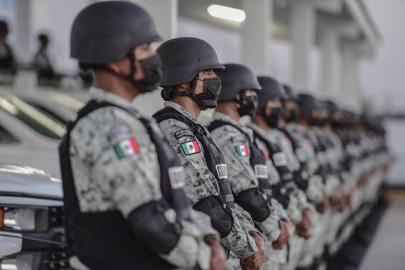 Regresa plan militar a comisiones; PAN acusa de "trampa"