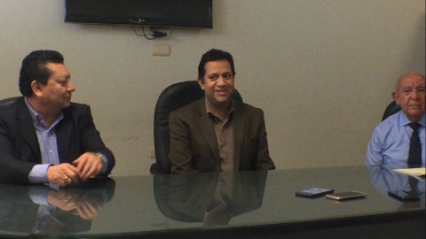 Concientizan a jóvenes de preparatoria sobre el rol de las marcas comerciales