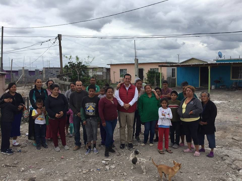 Colonias vulnerables se benefician con obras públicas