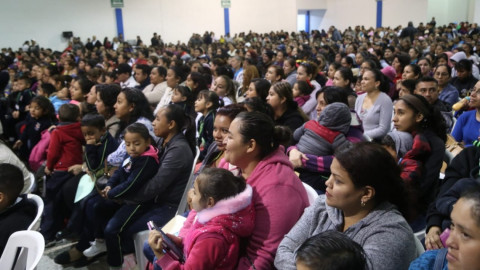 Destina Gobierno de Maki Ortiz 73 millones para estudiantes