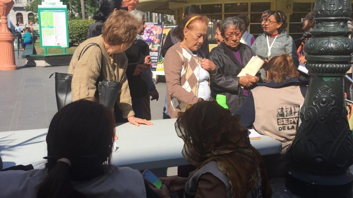 Censan a interesados en créditos a la palabra