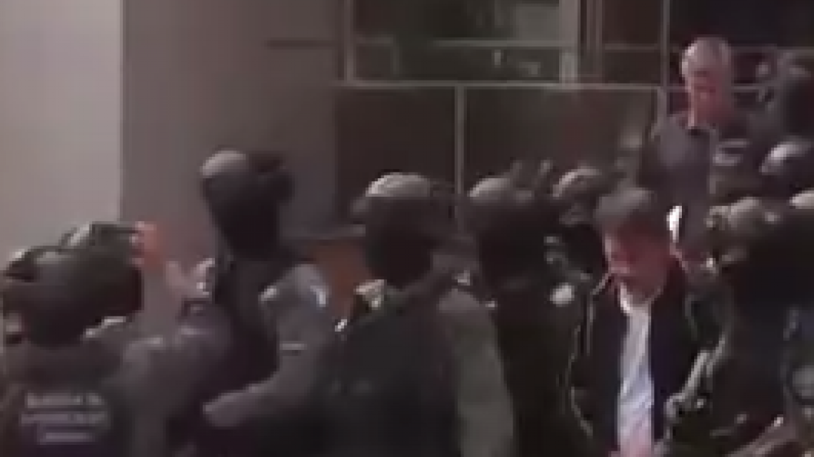 Trasladan a Dámaso López a la SEIDO