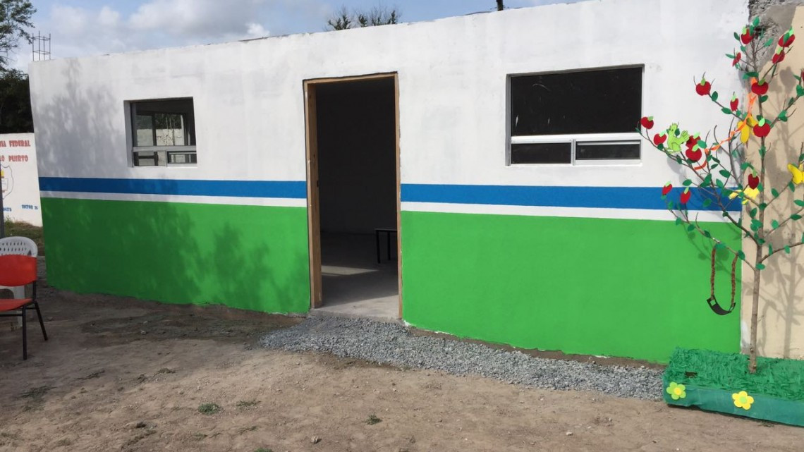 Entregan camaleones cocina comedor a escuela rural