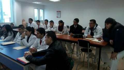 Invitan a pasantes a realizar su servicio social en las unidades de salud