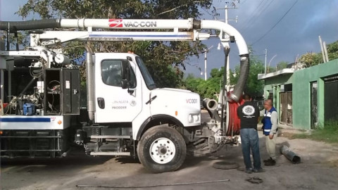 Mejora COMAPA drenaje en Voluntad y Trabajo y Lampacitos