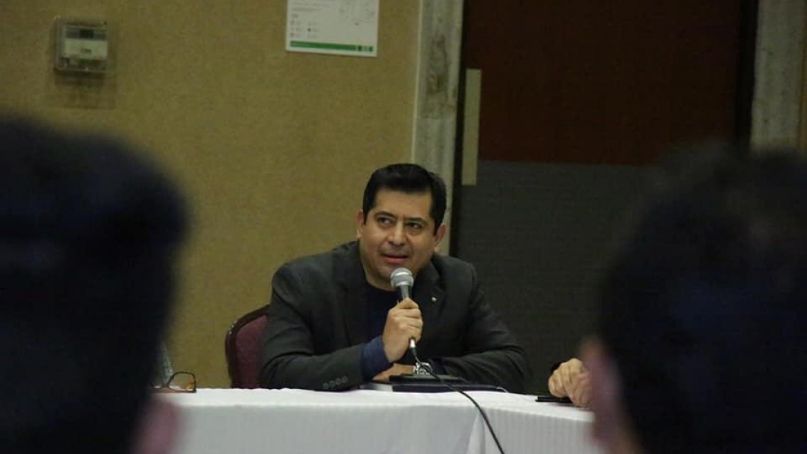 Empresarios y obreros inician pláticas conciliatorias