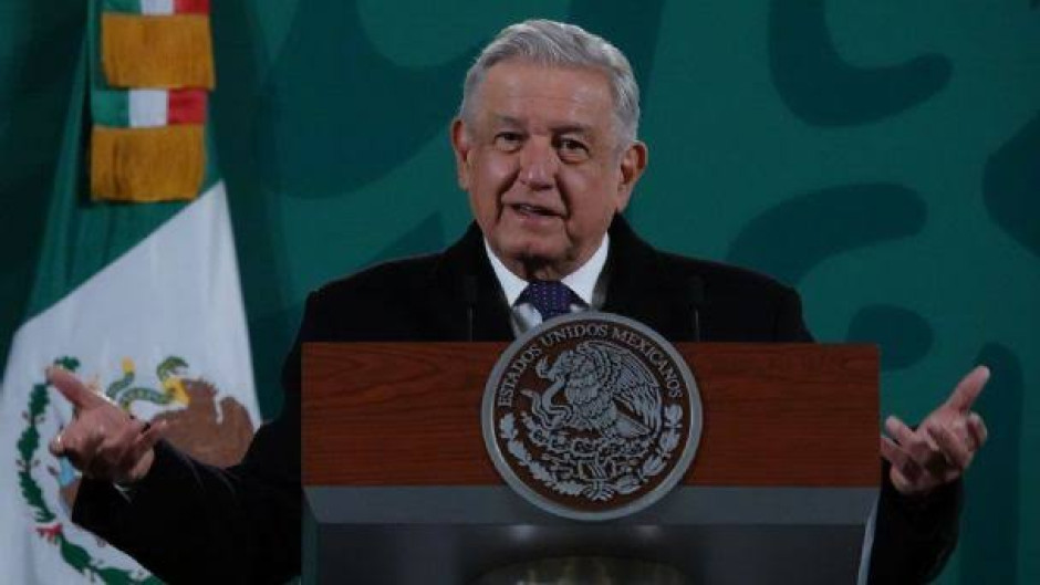 Asegura López Obrador que compra de refinería Deer Park concluirá en enero