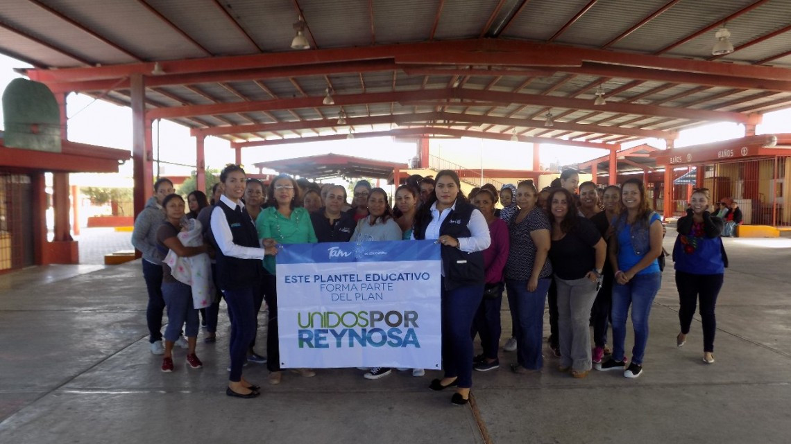 Realiza SET visitas a escuelas; reparte material educativo