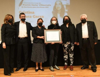 Tenemos que verlas a ellas, no a sus aseisnos: Cristina Rivera a Felipe Garrido