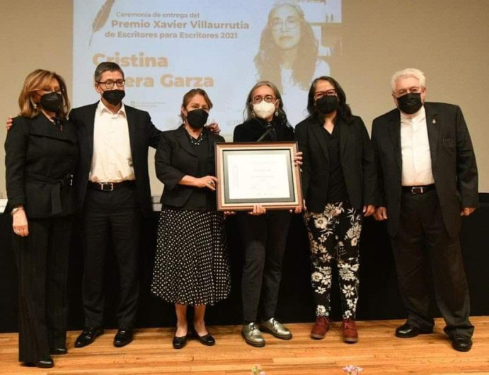 Tenemos que verlas a ellas, no a sus aseisnos: Cristina Rivera a Felipe Garrido