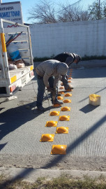 Intensifican instalación de boyas de seguridad