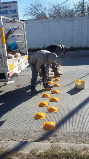 Intensifican instalación de boyas de seguridad