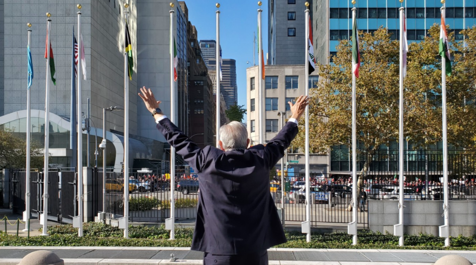 Promete AMLO hablar con Biden para regularizar a migrantes mexicanos 