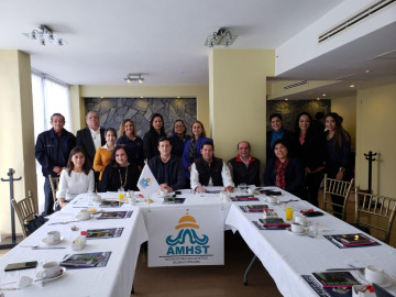 Se reúnen hoteleros con autoridades sanitarias