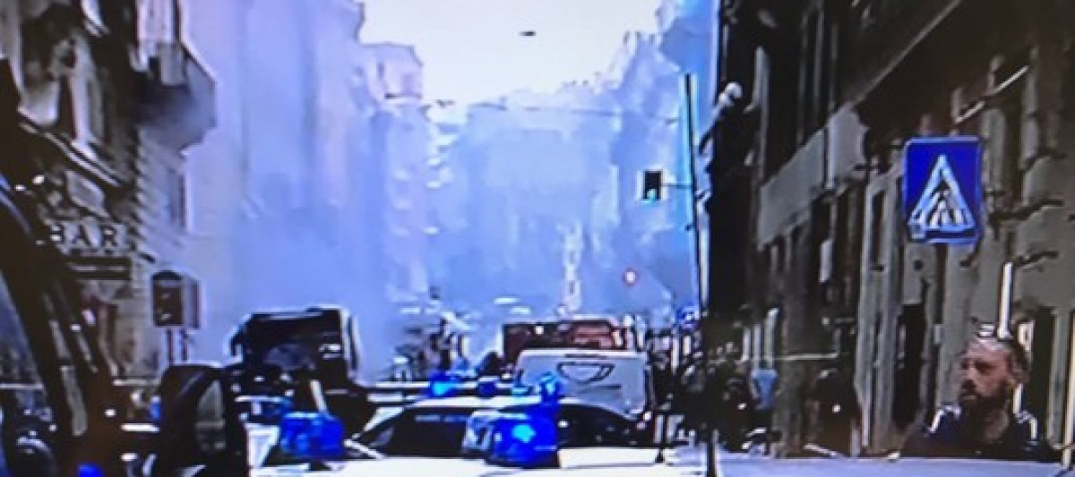 Se incendia autobús en el centro de Roma 