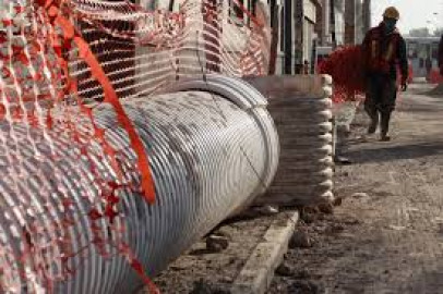 Inician trabajos de sustitución de la red de drenaje y rehabilitación de pavimento en la calle Miguel Alemán 