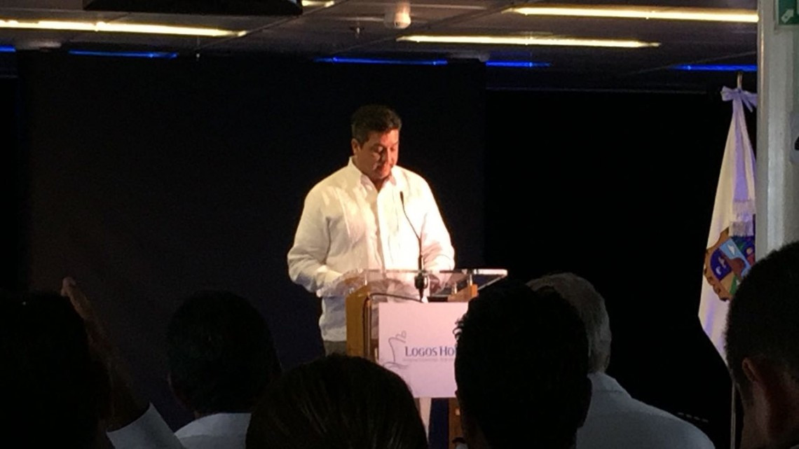 Logos Hope abre sus puertas del mayor tesoro que guarda, su biblioteca