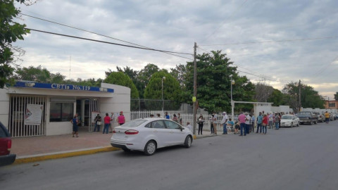 Largas filas para la incorporación al programa 65 y más  