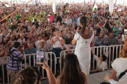 INE ordena a Claudia Sheinbaum suspender eventos masivos y hace llamado serio a Xóchitl Gálvez