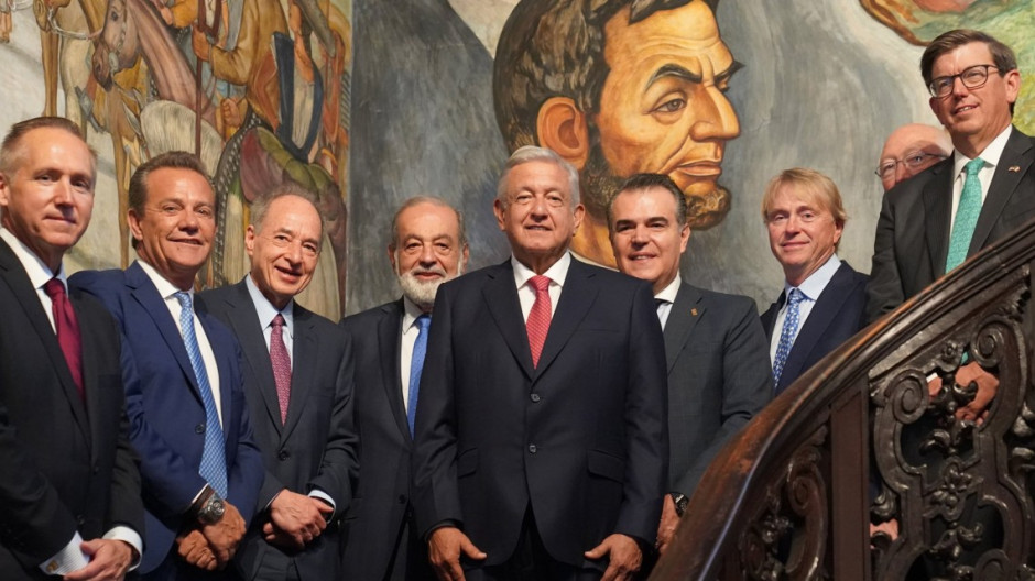 Se reúne AMLO con empresarios de EU y México en Washington