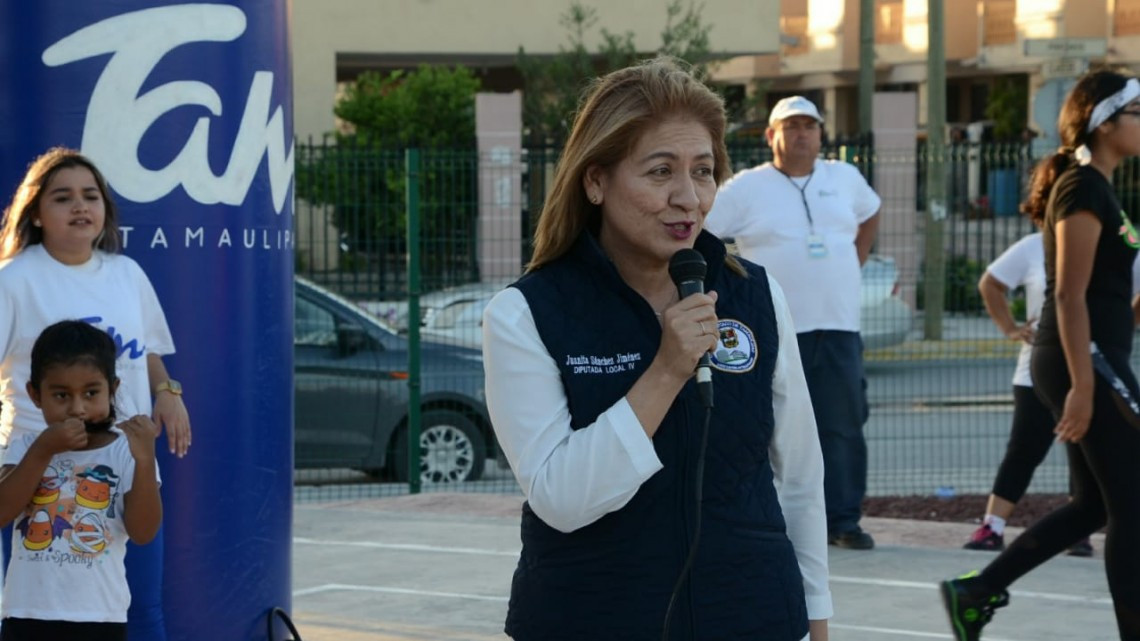 Contribuye zumba en la formación de familias fuertes y unidas